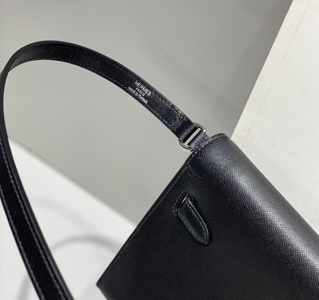 Hermes Kelly Elan Shoulder Bag in Black Epsom Leather 